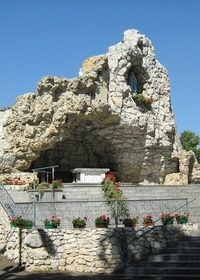 Grota Lurdzka gora sw. anny - grota lurdzka