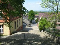 Widok ze schodków bocznych do bazyliki gora sw. anny