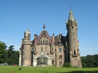 zamek moszna
