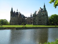 zamek moszna