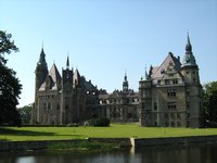 zamek moszna