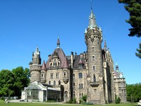 zamek moszna