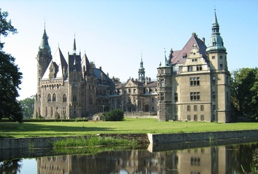 zamek moszna